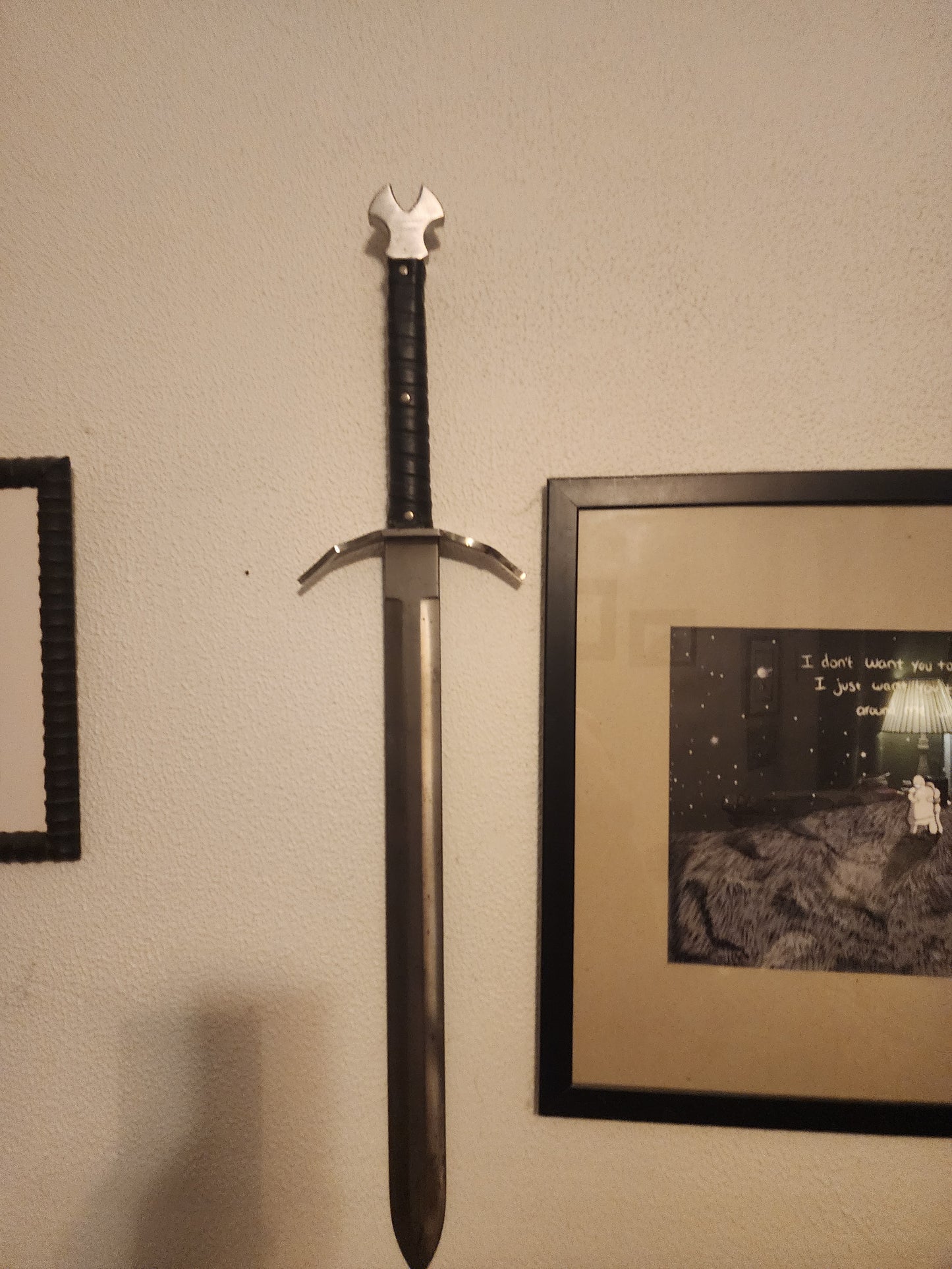 Large Invisible Sword Hanger - Stand-Off