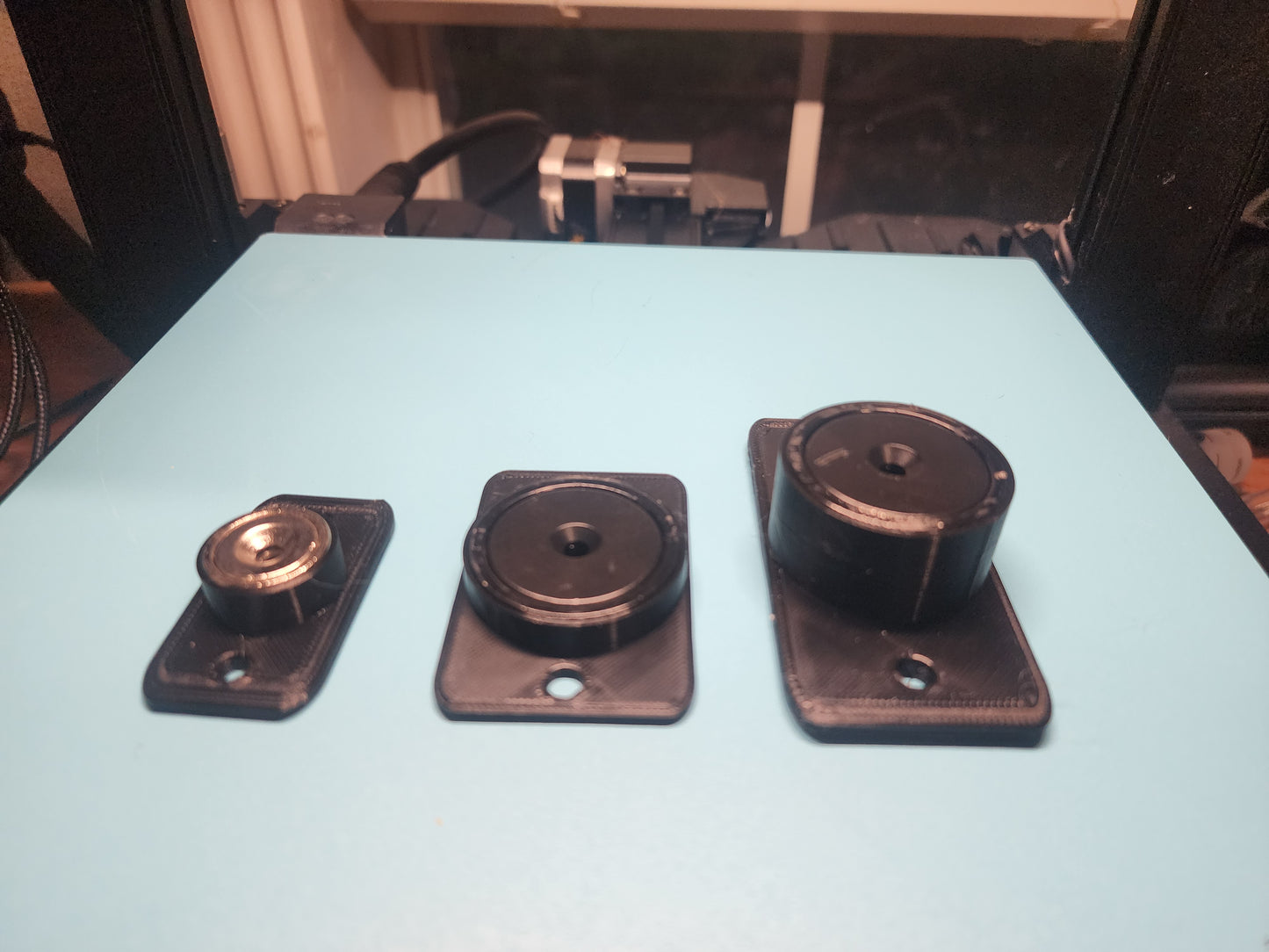 Small Invisible Sword Hanger